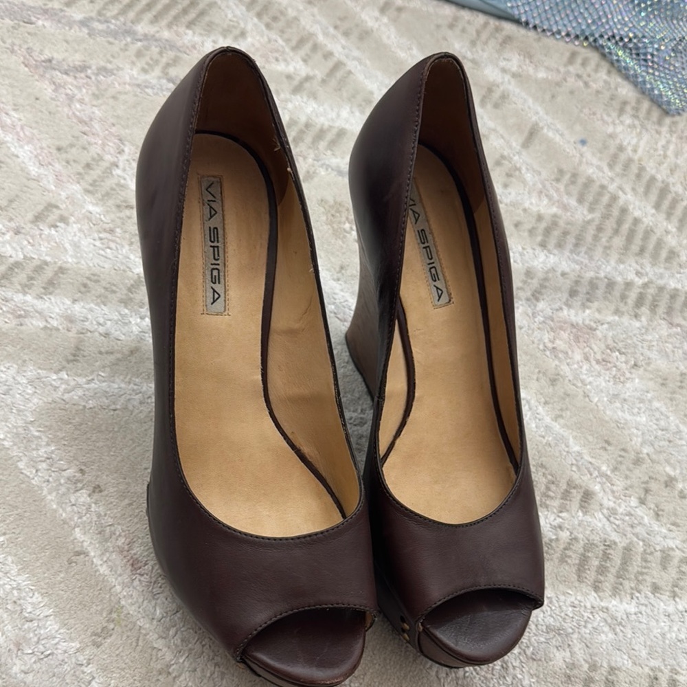 Via Spiga Brown Wedge Peep Toe Shoes
